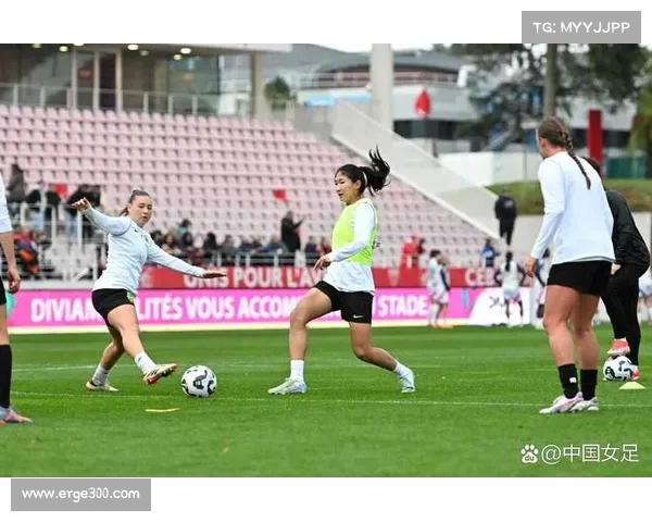 法甲女足新赛季战况分析与顶级球员表现全面解读 法甲女足新赛季战况分析与顶级球员表现全面解读
